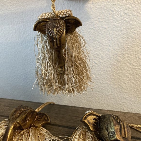 3 HALLMART COLLECTIBLES ELEPHANT KEY DOOR KEY DECORATIVE TASSELS NEW - Picture 7 of 12